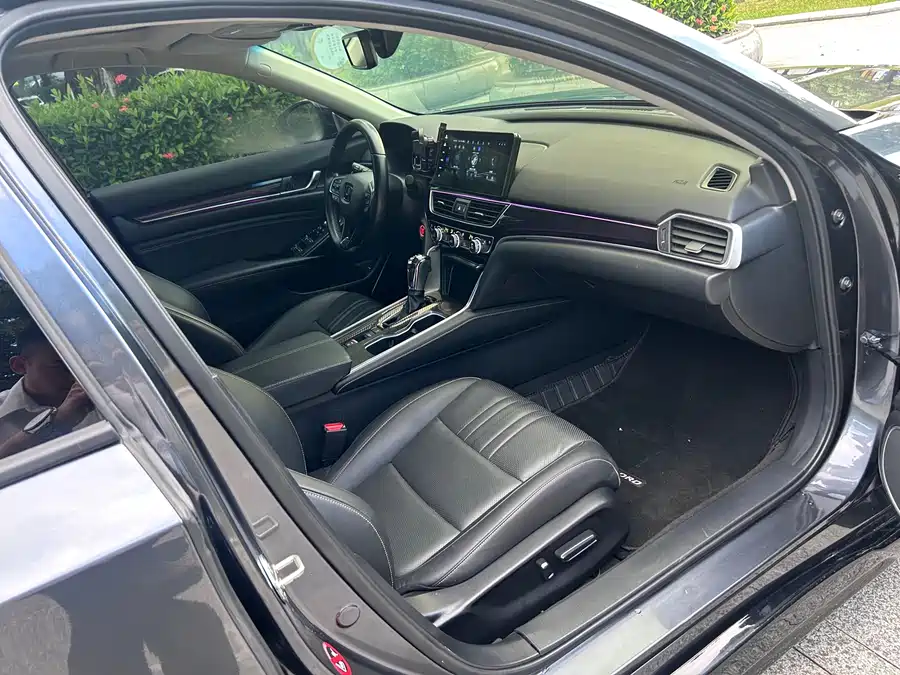 Honda Accord - фото 14