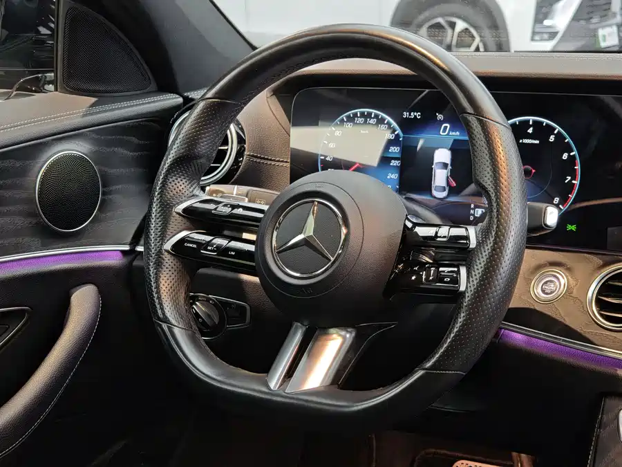 Mercedes E-Class - фото 10