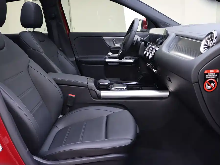 Mercedes GLA - фото 13