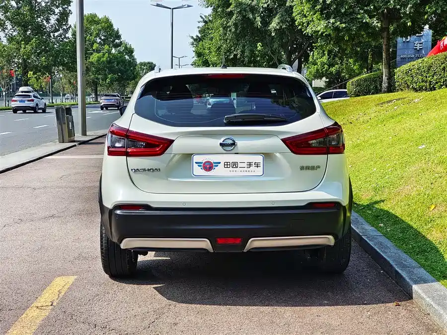 Nissan Qashqai - фото 5