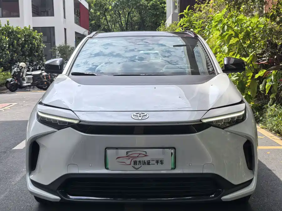 Toyota Bozhi - фото 2