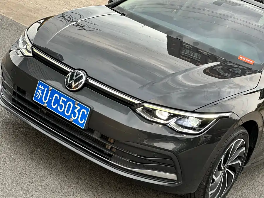 Volkswagen Golf - фото 4