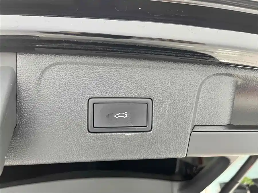 Volkswagen Touran - фото 17